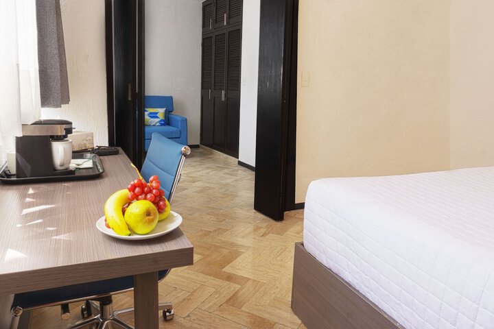 Room 2 of 41