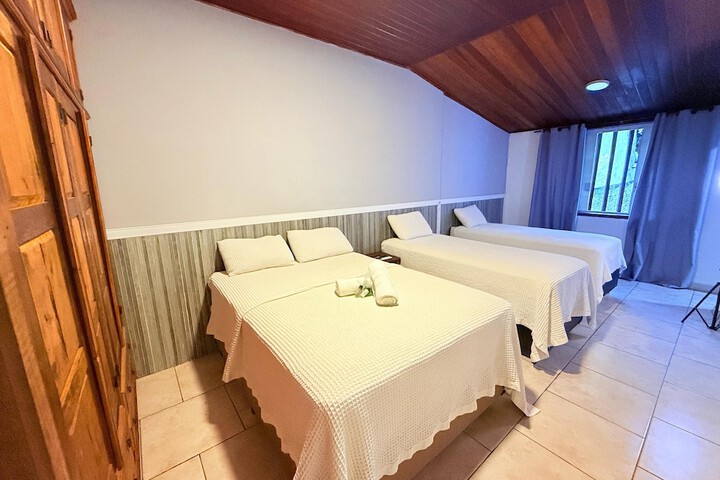 Room 27 of 70