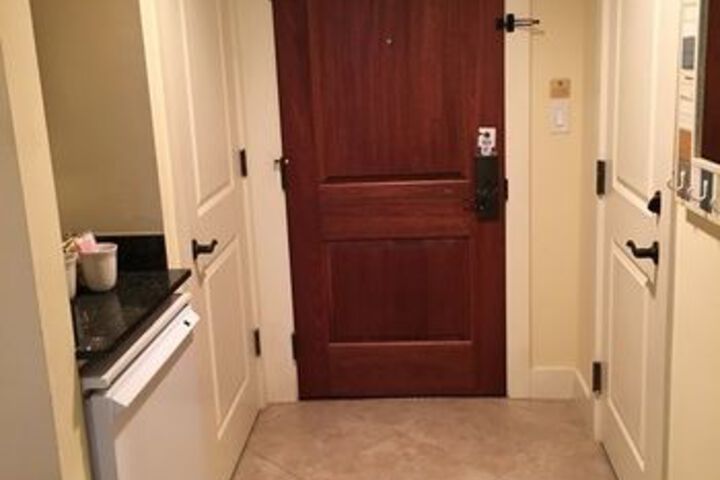 Room 80 of 119