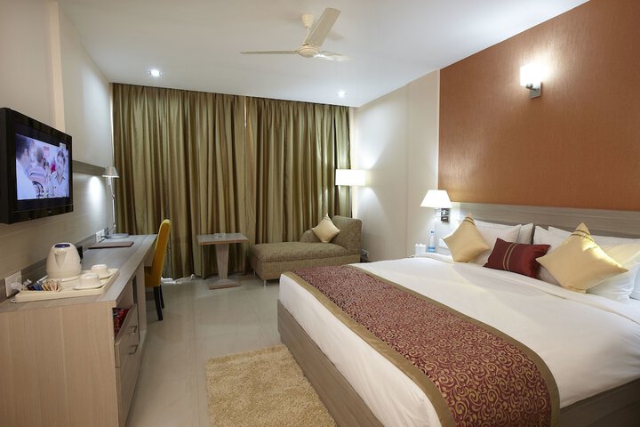 Room 4 of 41