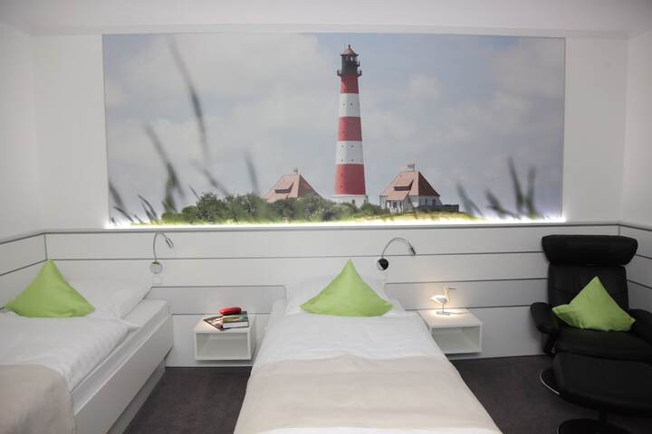 Room 5 of 47