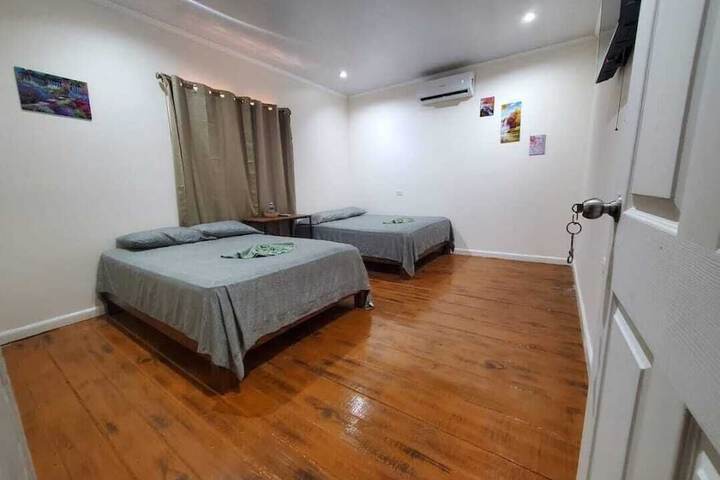 Room 4 of 22