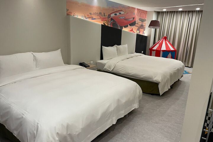 Room 41 of 82