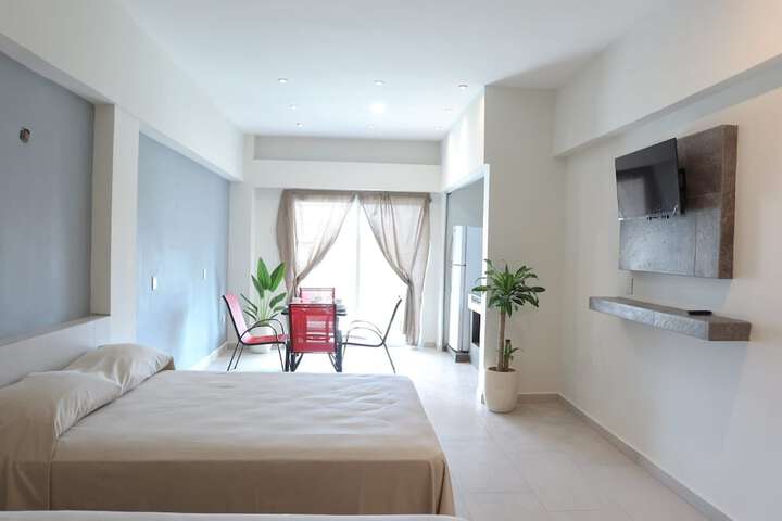 Room 4 of 14