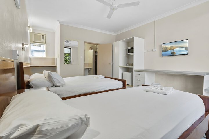 Room 12 of 46