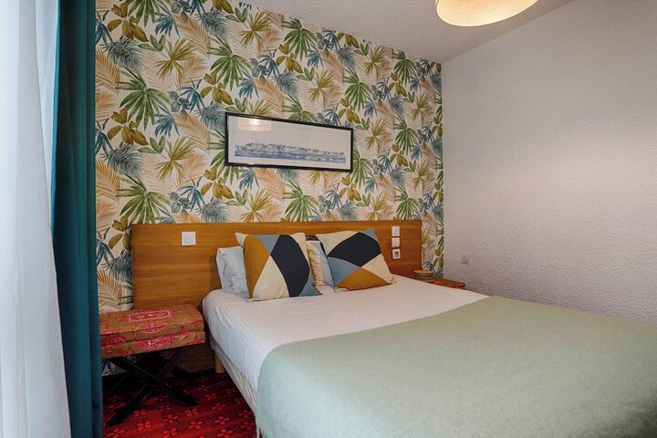 Room 103 of 191