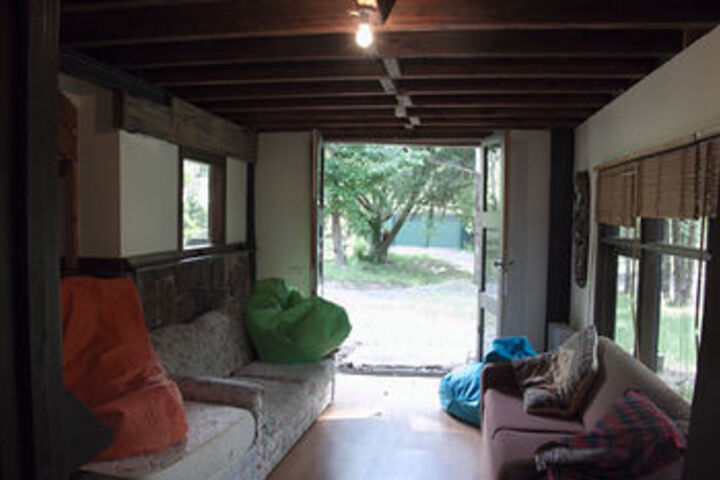 Room 6 of 13
