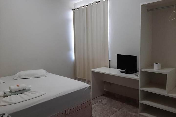 Room 13 of 25