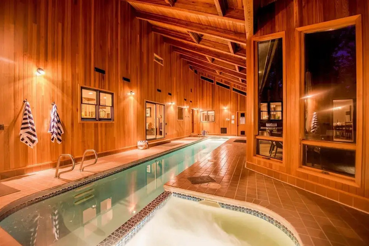 Pool 15 of 23