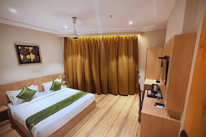 Room 47 of 156