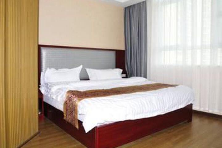Room 5 of 40