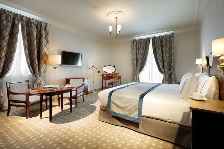 Room 28 of 130