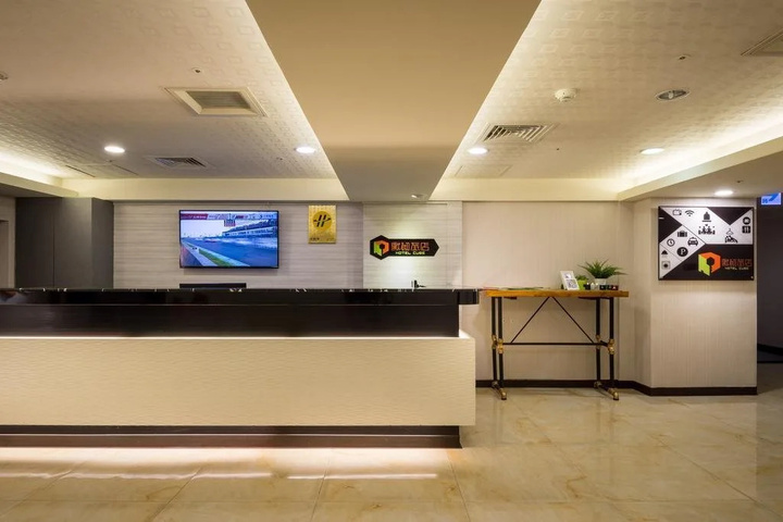 hotel_rooms
