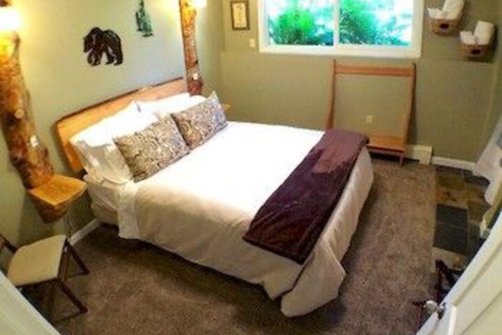 Room 13 of 19