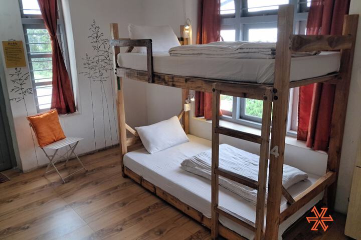 Room 17 of 48