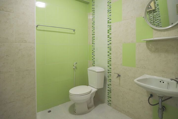 Room 12 of 20