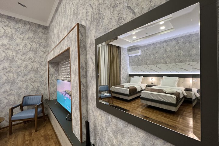 Room 47 of 95