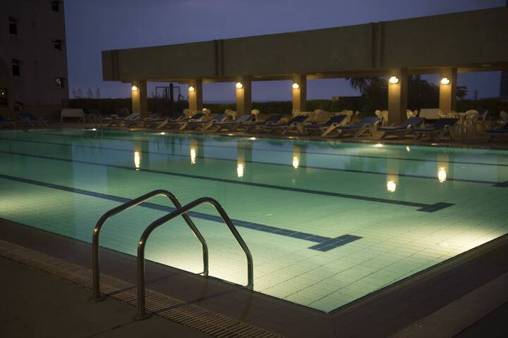 Pool 33 of 42