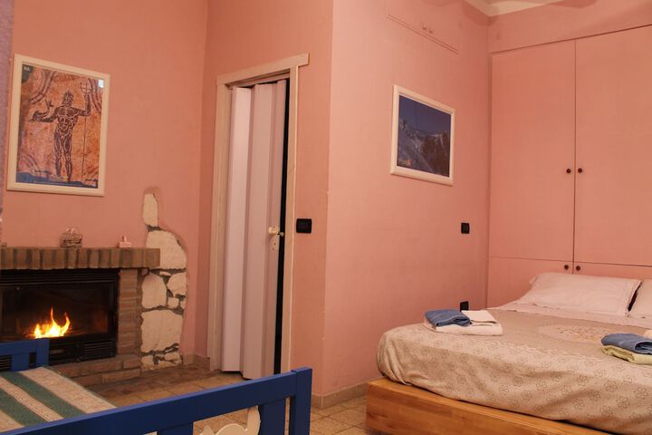 Room 8 of 22