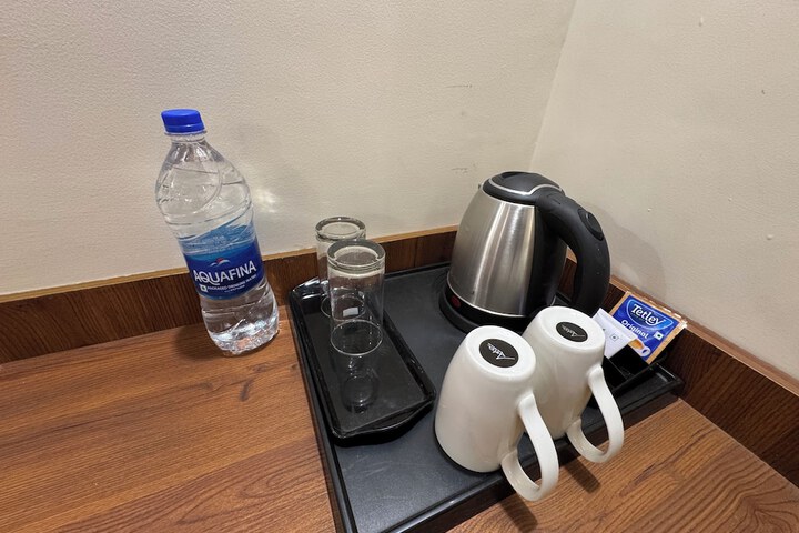 Breakfast/Coffee Service 17 of 39