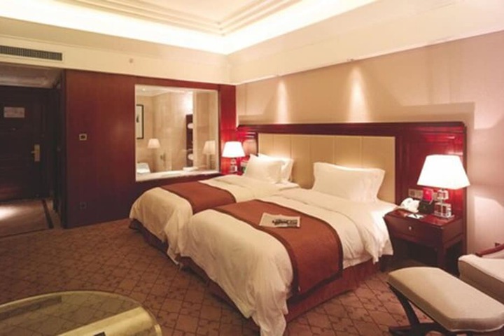 Room 7 of 36