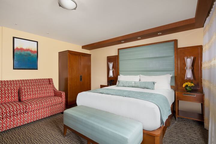 Room 7 of 43