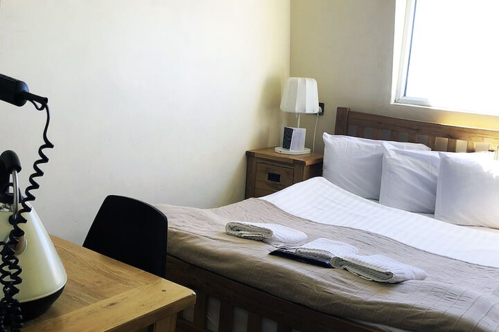 Room 11 of 62