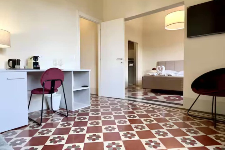 Room 65 of 139