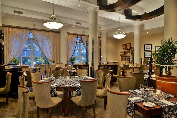 Dining 103 of 155