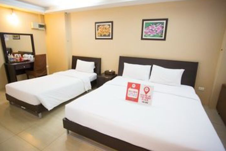 Room 13 of 61