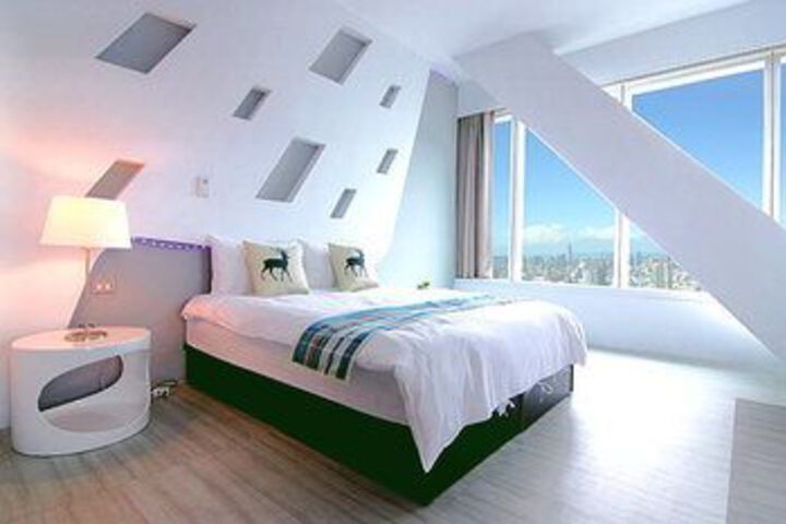 Room 49 of 52