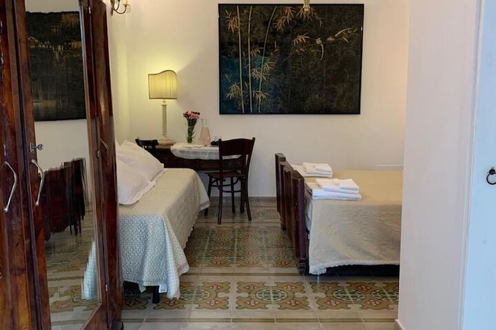 Room 21 of 51