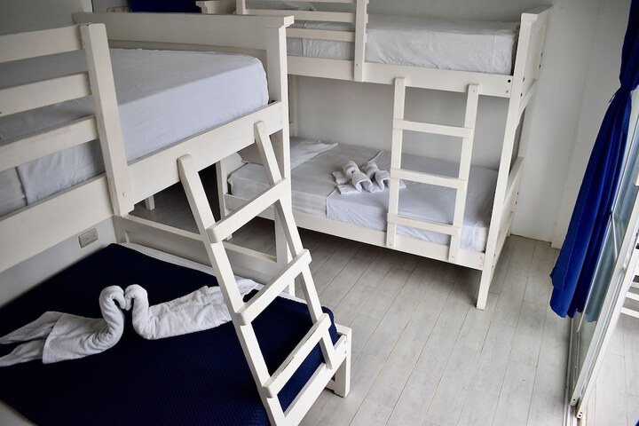 Room 3 of 16