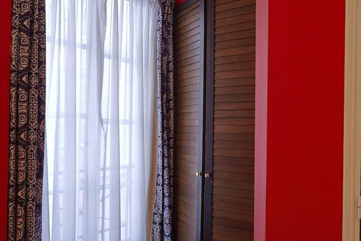 Room 17 of 61