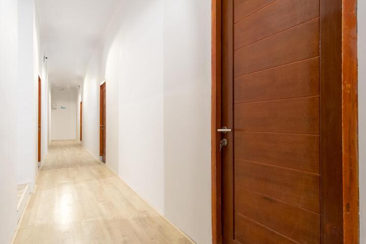 835 Metropolitan Home Stay