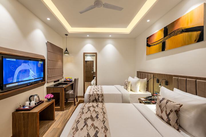 Room 4 of 23