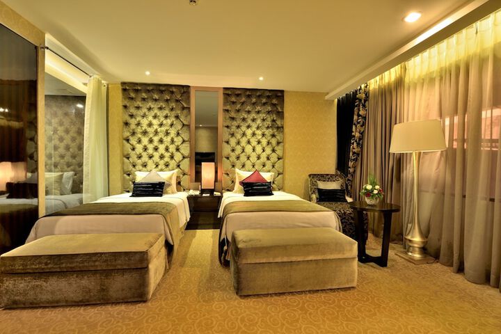 Room 12 of 54