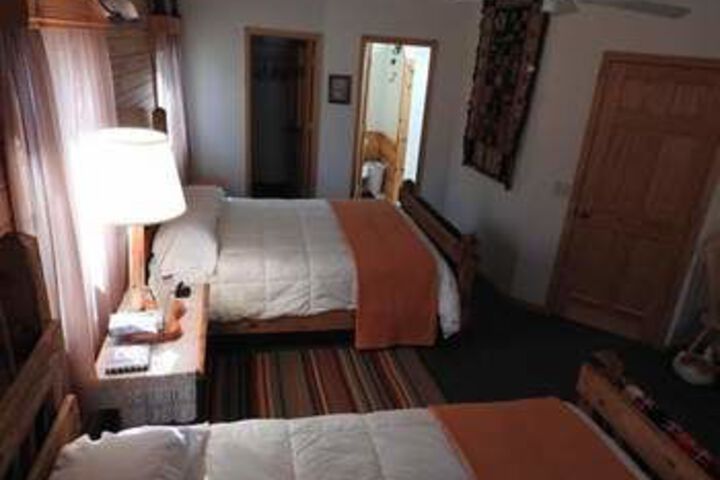 Room 15 of 33