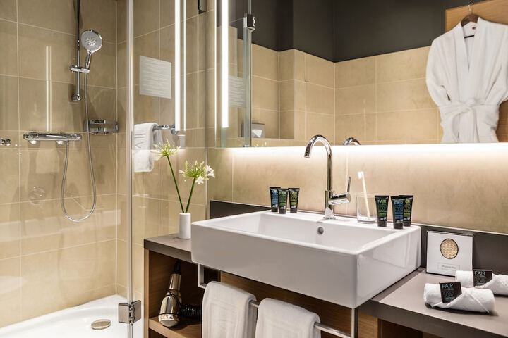 Clean Restrooms