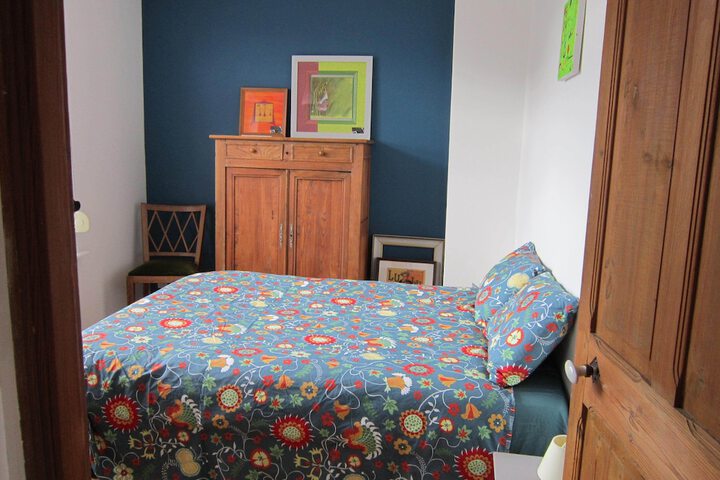 Room 8 of 11