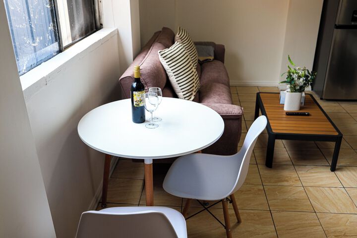Room 9 of 27