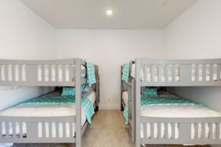 Room 67 of 71