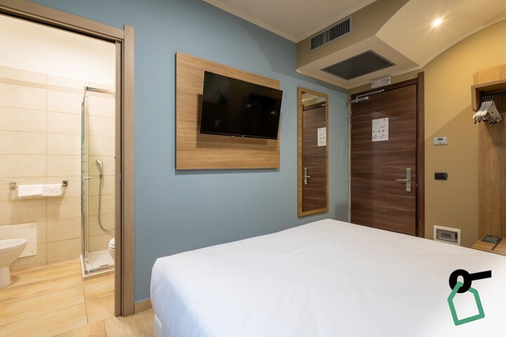 Room 12 of 35