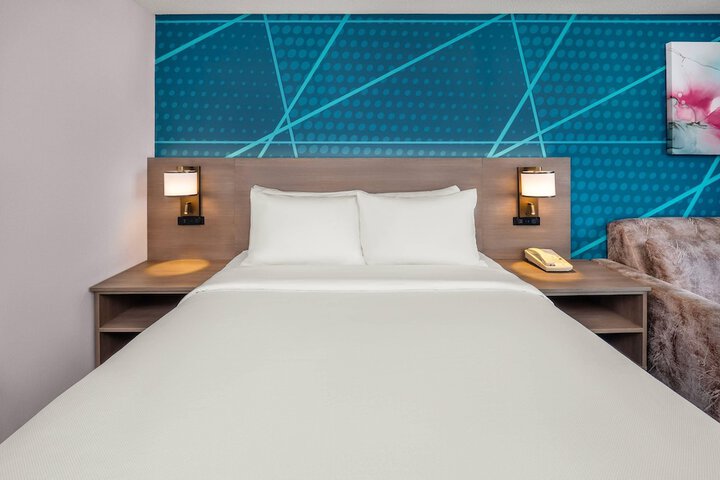 Room 43 of 73