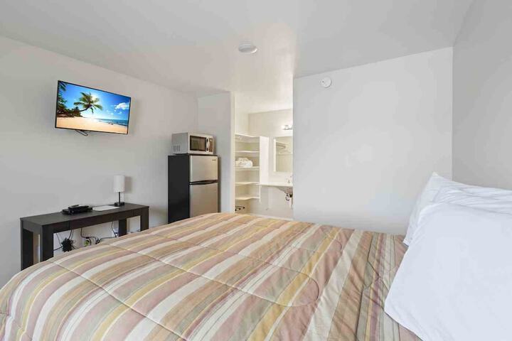 Room 3 of 12