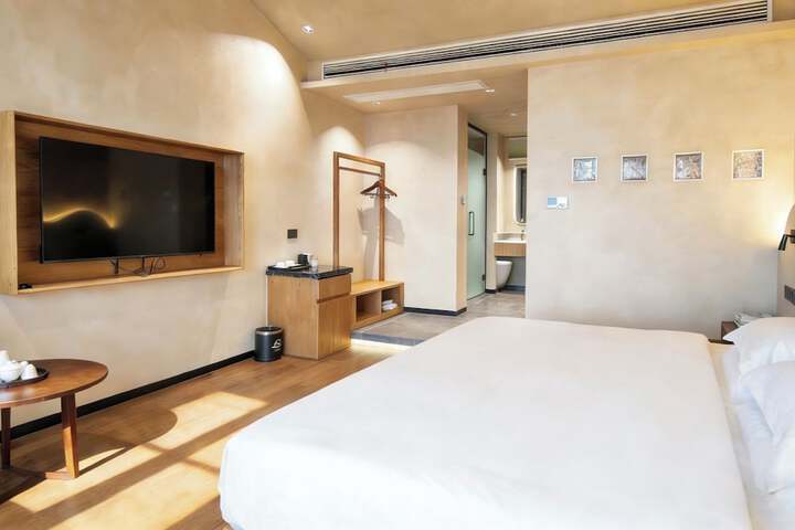 Room 118 of 259