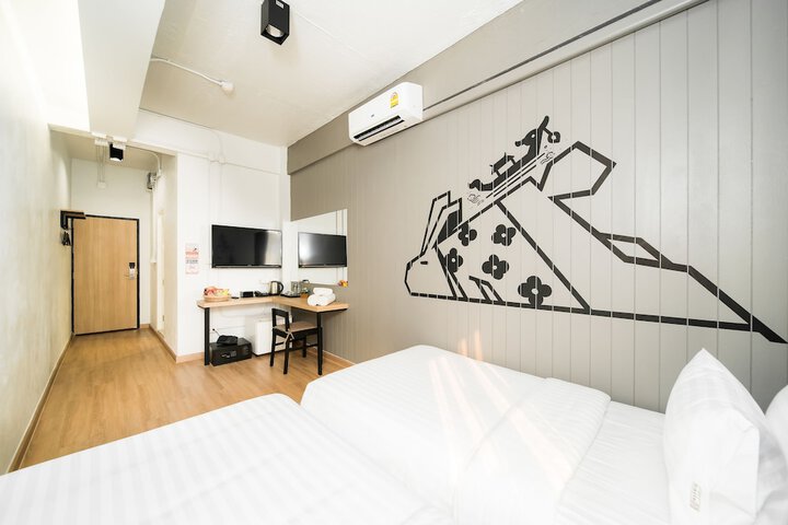 Room 21 of 96