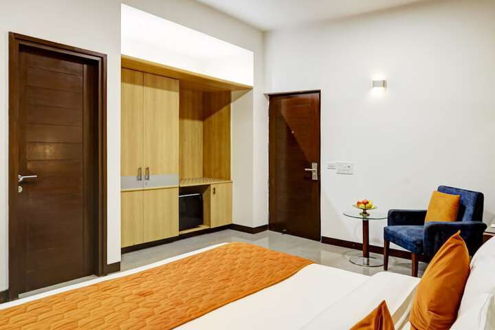 Room 46 of 63