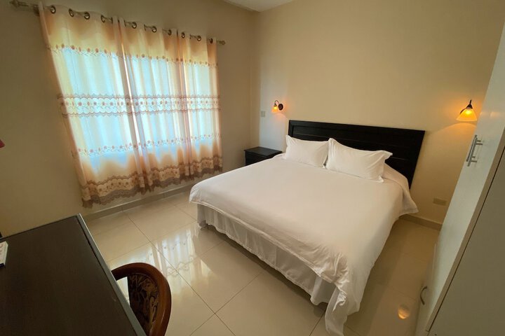 Room 27 of 48