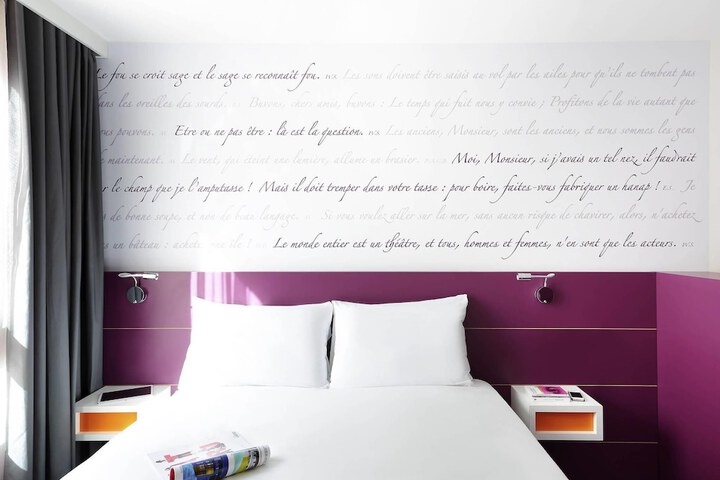 Room 8 of 43